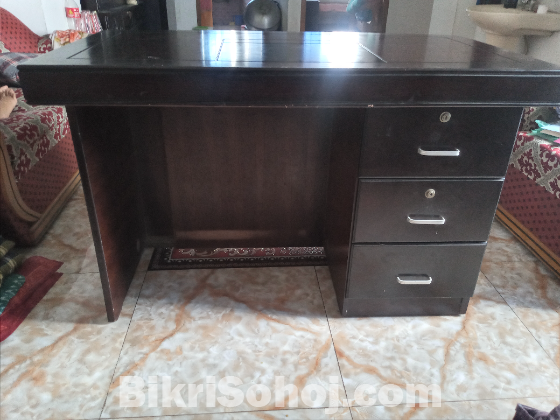 Office table & chair